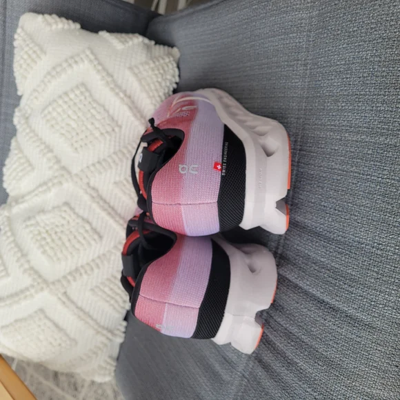 On Running Mens Auburn/Frost Running Shoes - Picture 4 of 5